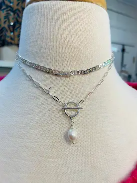 DOUBLE NECKLACE WITH PEARL PENDANT