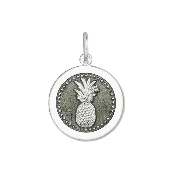 LOLA Pineapple Pendant