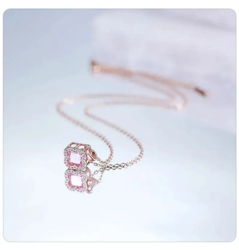 Strawberry Creme Necklace W536